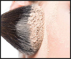 Applying Makeup Powder Applying Makeup Powder